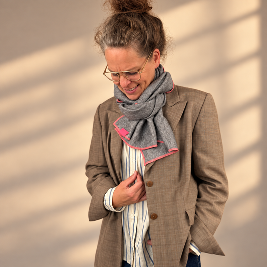 Cozy Scarf - Grau | Pink