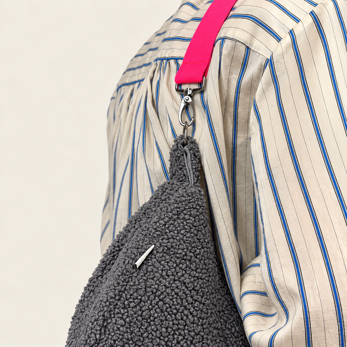 Crossbody Bag Teddy – Grau