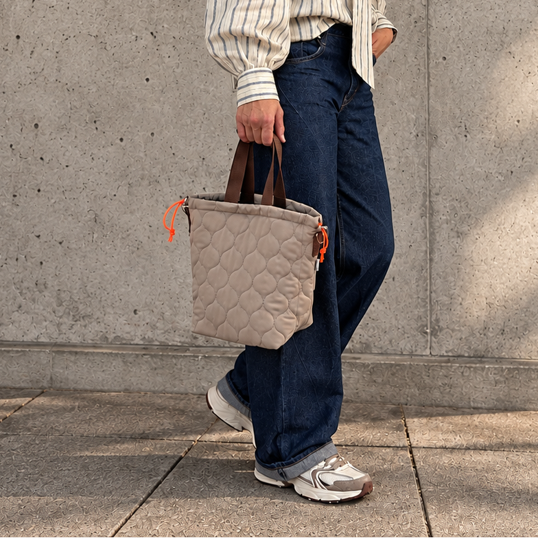 Padded Bag – Sand | Braun