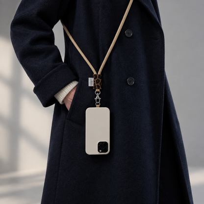 Phone Chain – Sand | Leo