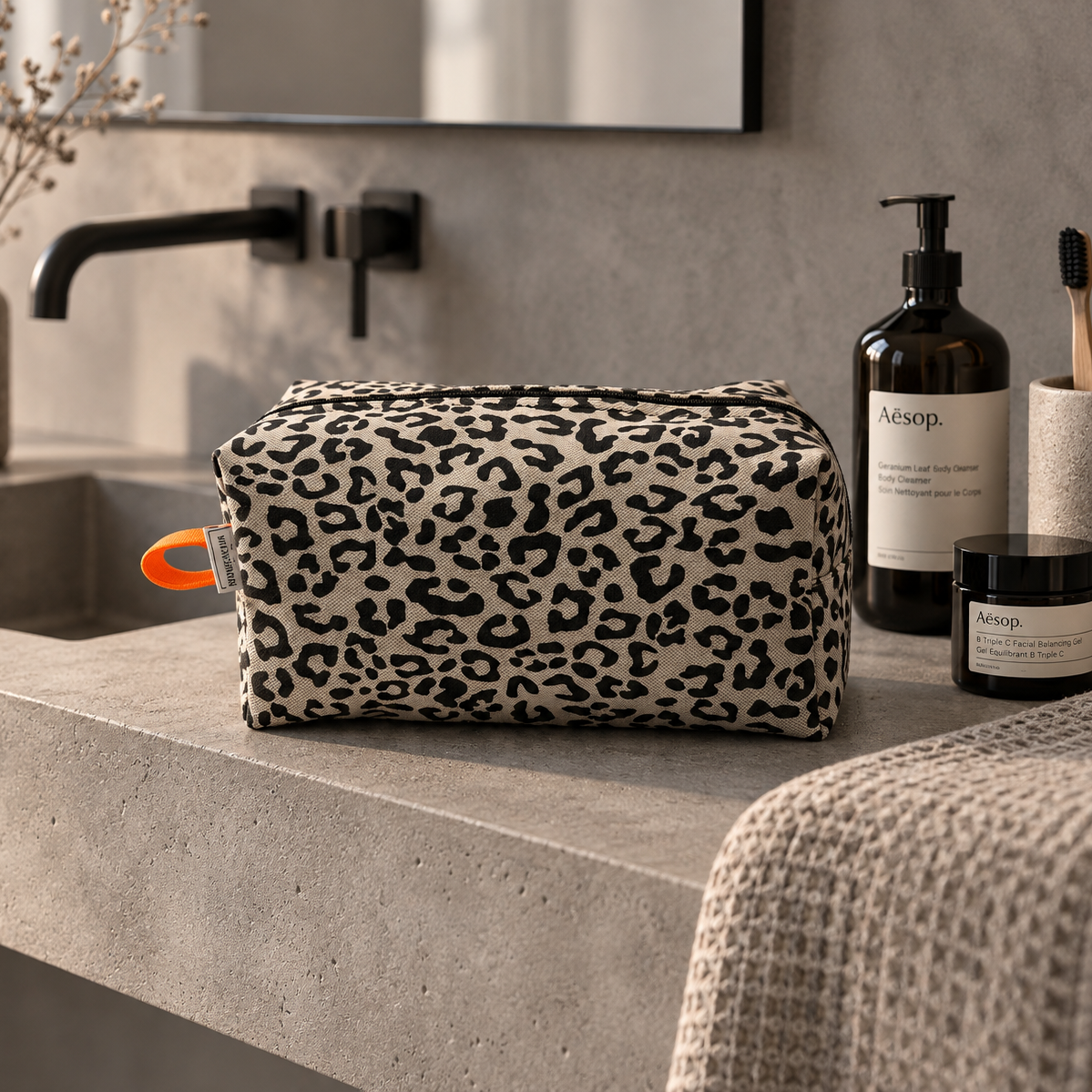 Travel Bag - Leo
