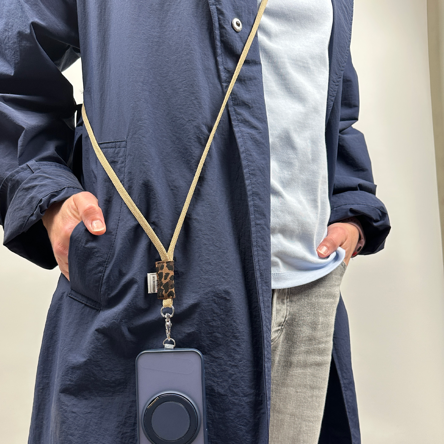 Phone Chain - Sand / Leo